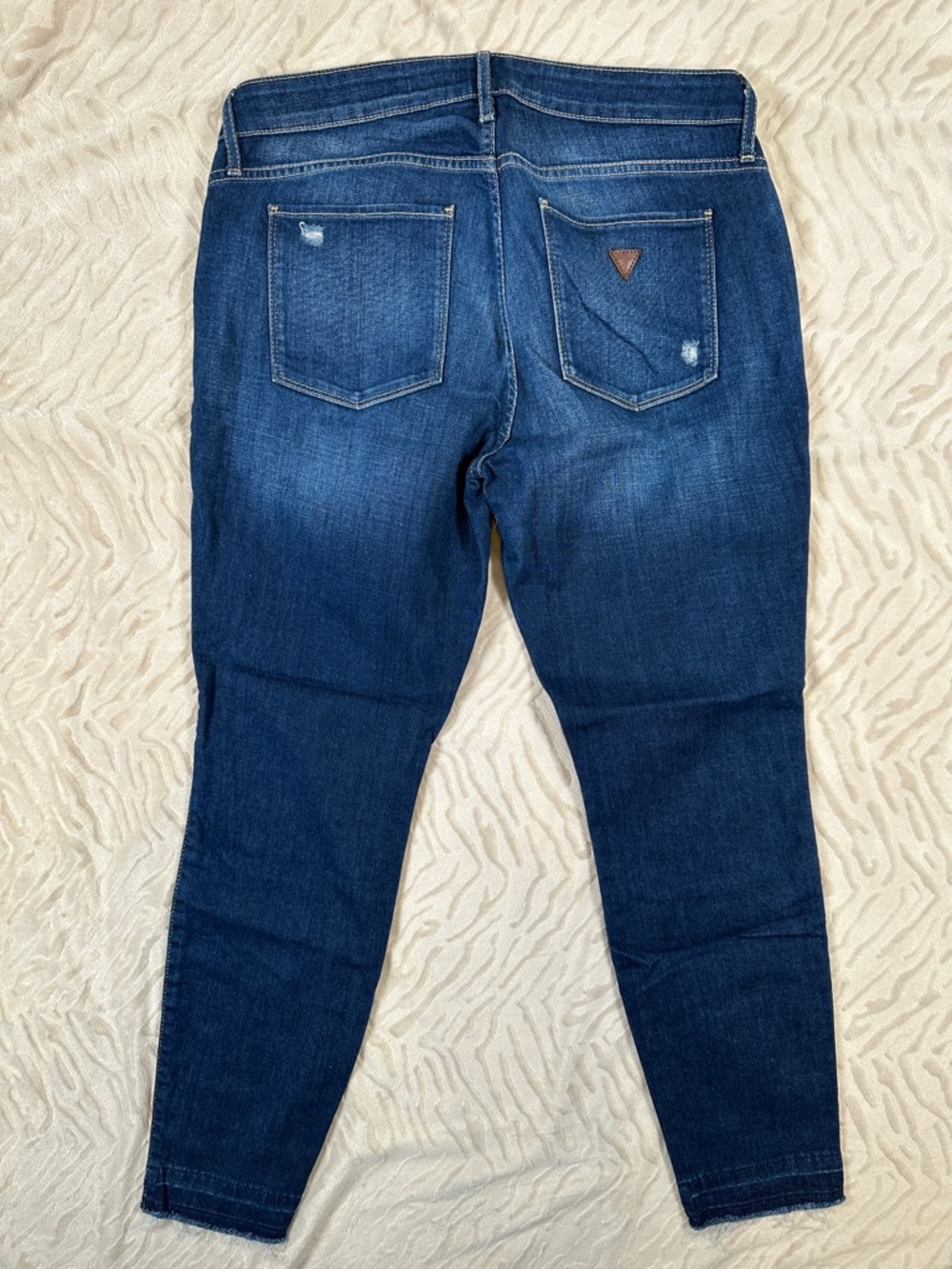 Guess Sexy Curve Distressed Jeans Size 31 - Picture 3 of 8